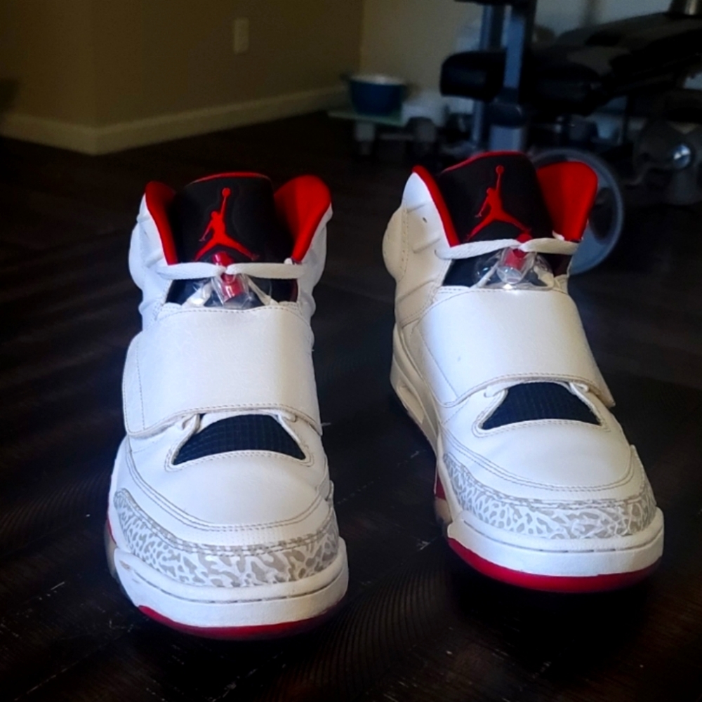 AIR JORDAN SON OF MARS